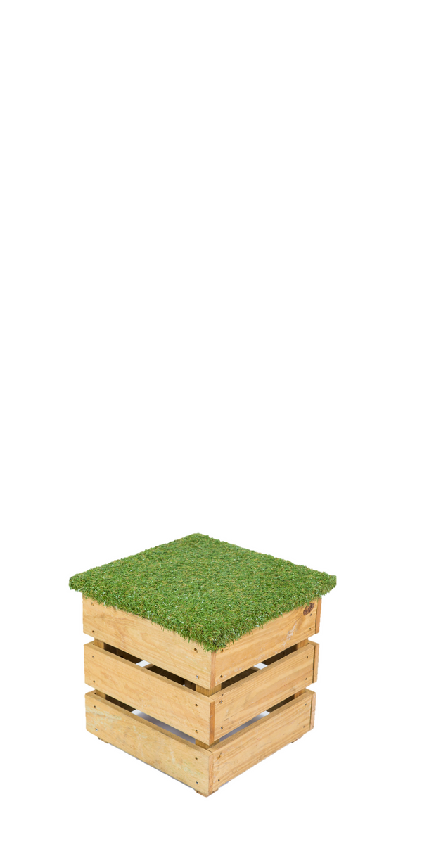 Grass Top Pallet Stool